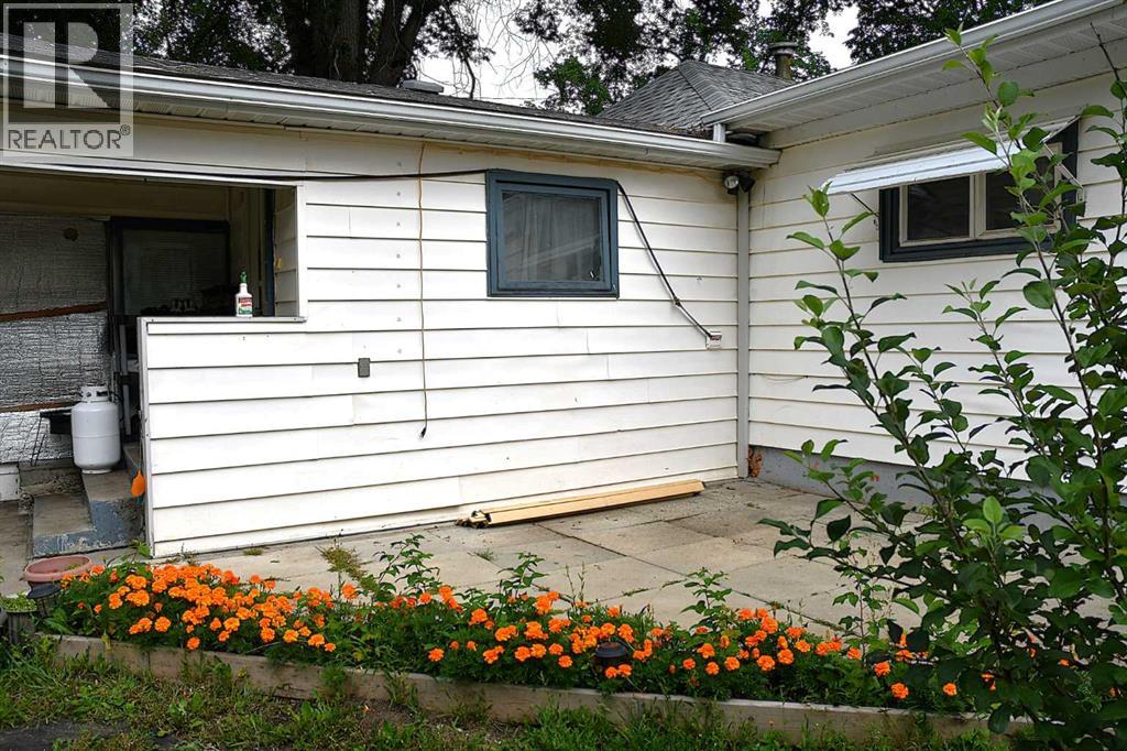 127 2 Street E, Brooks, Alberta  T1R 0G9 - Photo 32 - A2249105