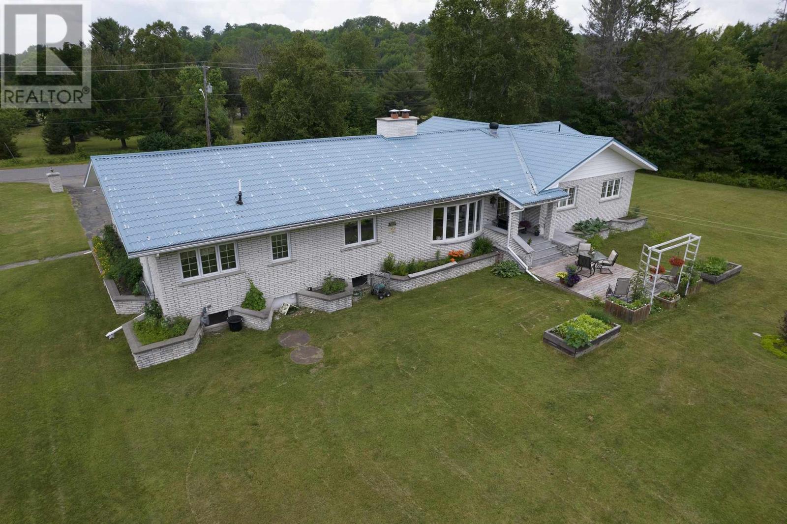 18 Chiblow Lake Rd, Huron Shores, Ontario  P0R 1H0 - Photo 14 - SM251881