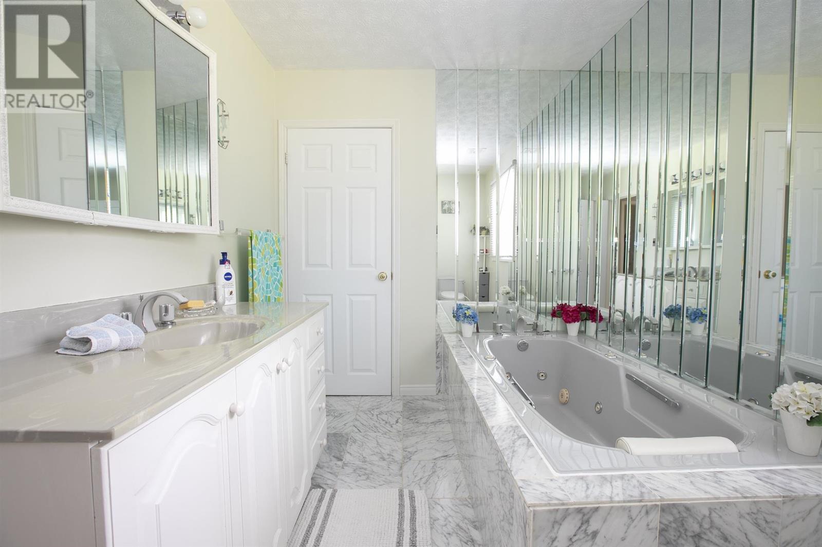 18 Chiblow Lake Rd, Huron Shores, Ontario  P0R 1H0 - Photo 38 - SM251881