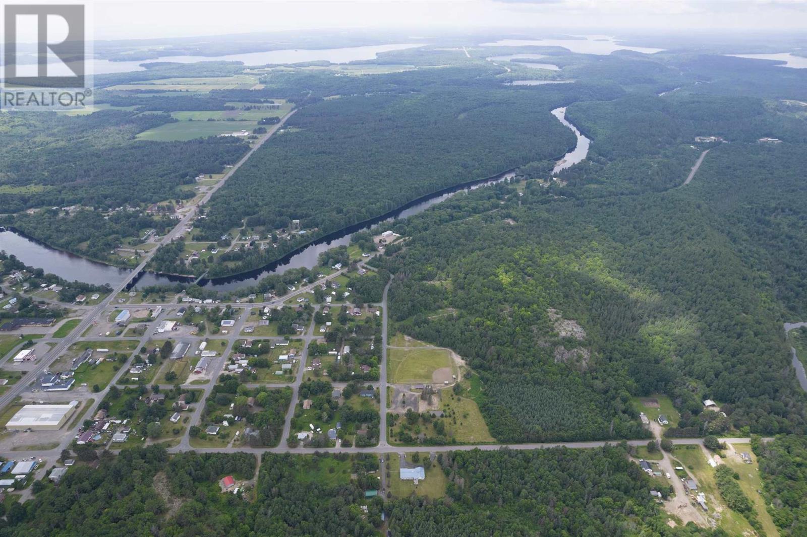 18 Chiblow Lake Rd, Huron Shores, Ontario  P0R 1H0 - Photo 6 - SM251881