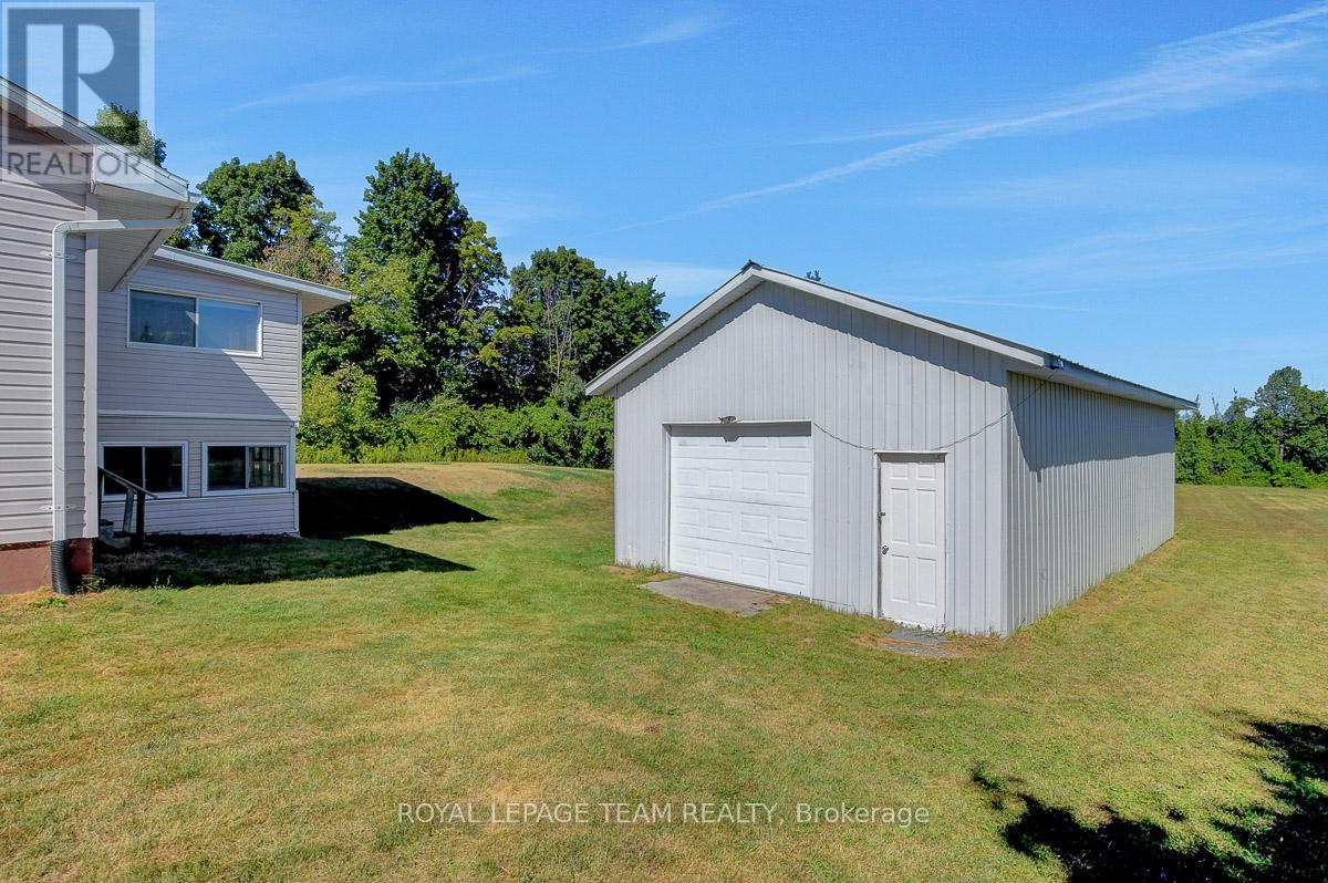 8055 County Rd. 44 Road, Edwardsburgh/cardinal, Ontario  K0E 1X0 - Photo 37 - X12351239