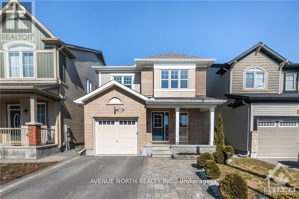 768 Rosehill Avenue, Ottawa, Ontario K2S 0X2 - Photo 1 - X12351255
