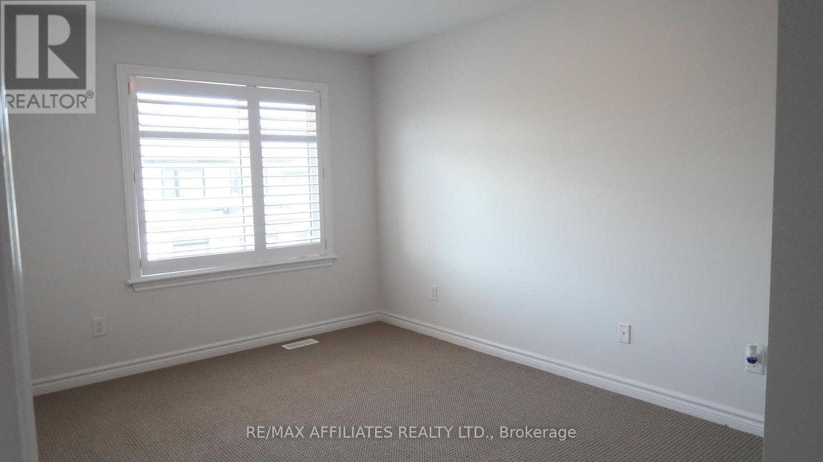 756 Putney Crescent, Ottawa, Ontario K2S 2P1 - Photo 11 - X12351259