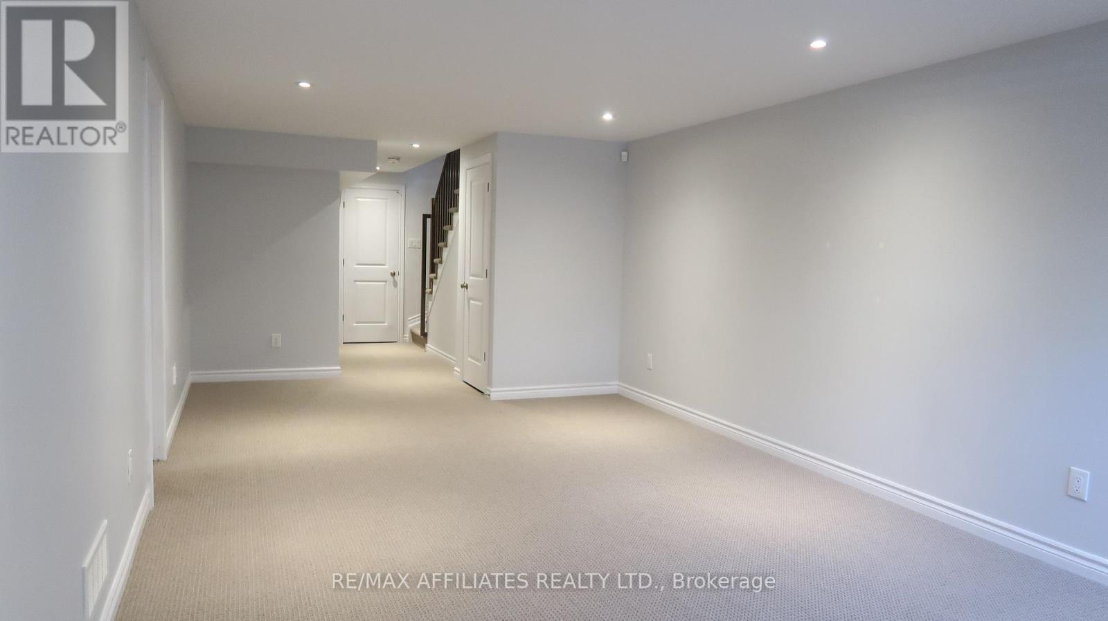 756 Putney Crescent, Ottawa, Ontario K2S 2P1 - Photo 15 - X12351259