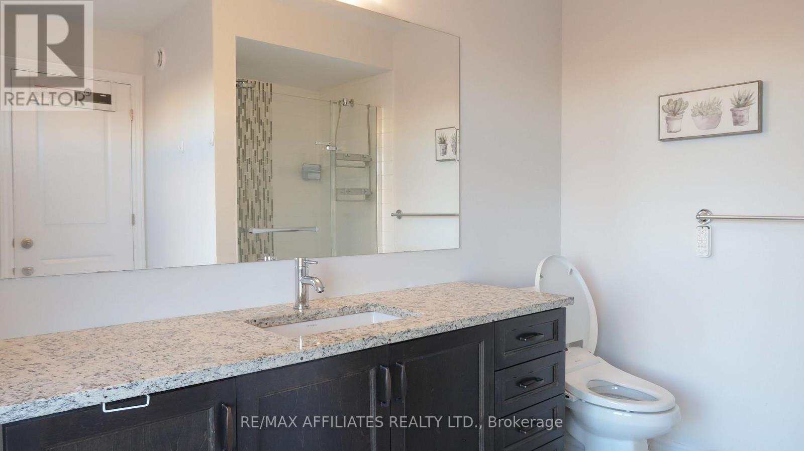 756 Putney Crescent, Ottawa, Ontario K2S 2P1 - Photo 9 - X12351259