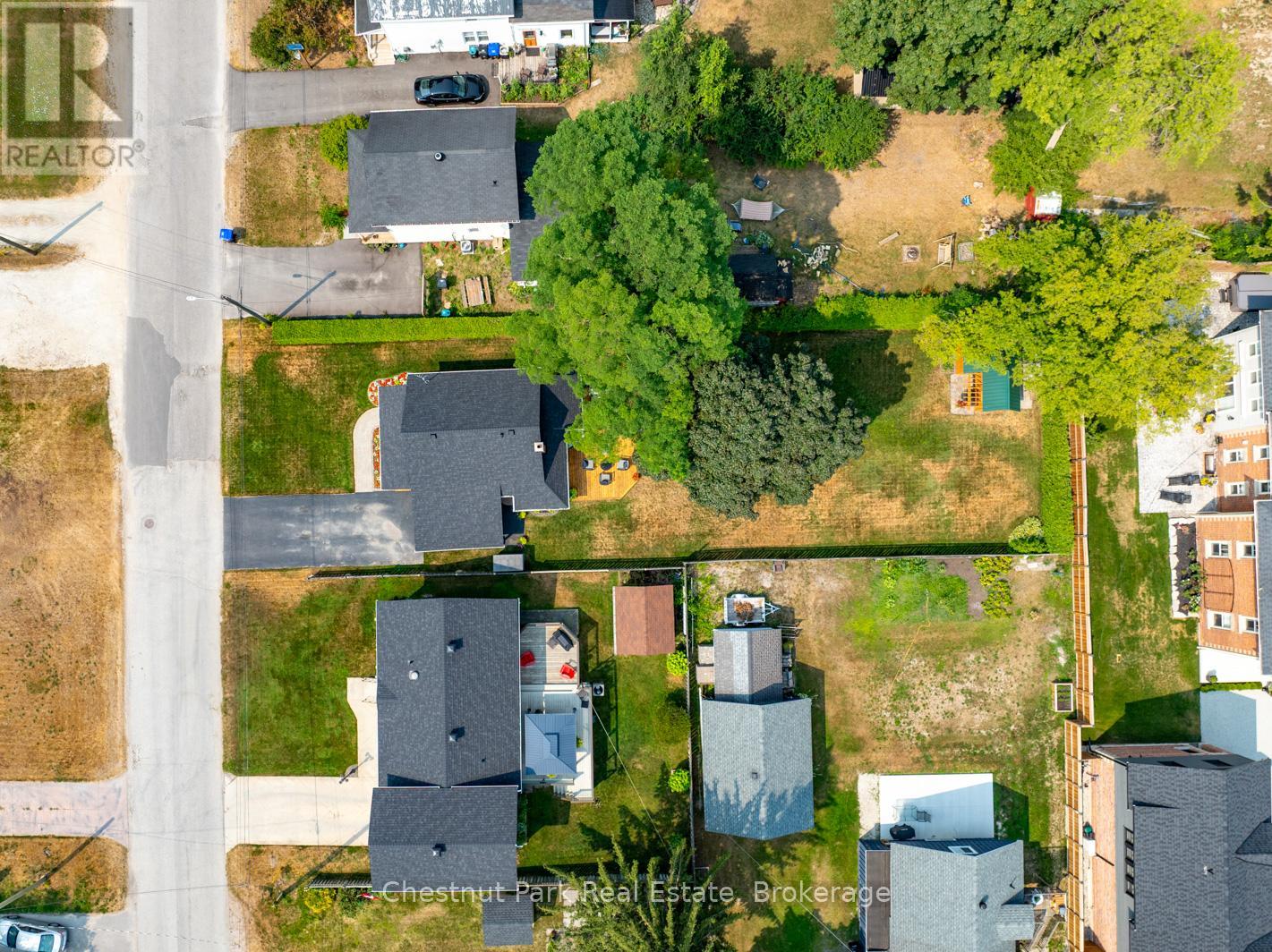 Property at 169 WALNUT STREET image 3