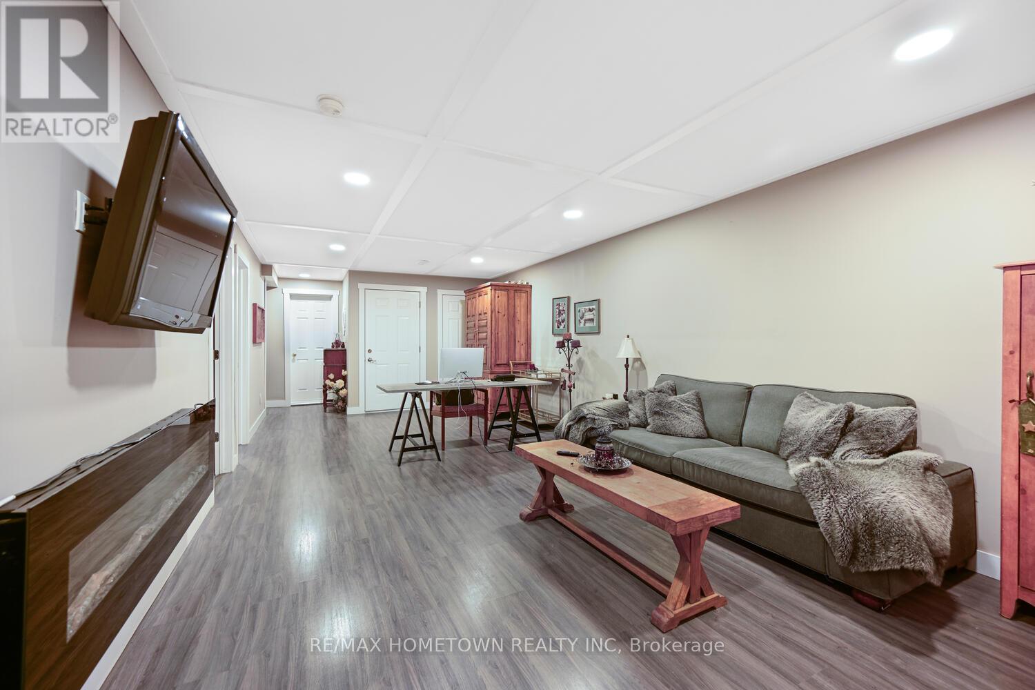 6244 Sixth Concession, Augusta, Ontario  K6V 5T2 - Photo 25 - X12351234