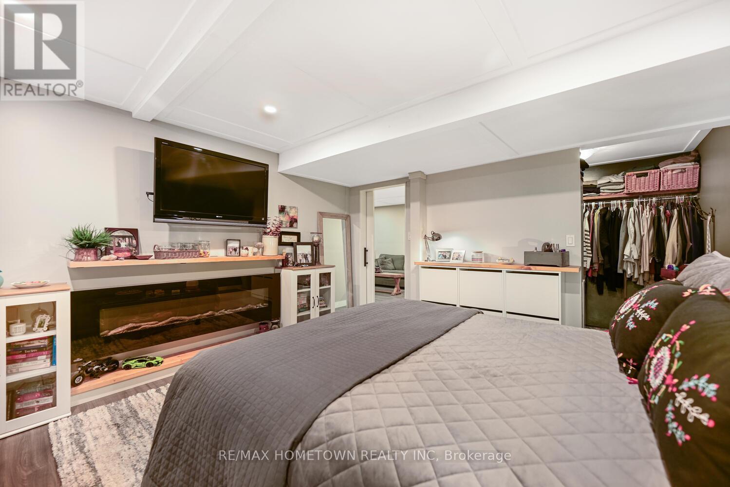 6244 Sixth Concession, Augusta, Ontario  K6V 5T2 - Photo 28 - X12351234