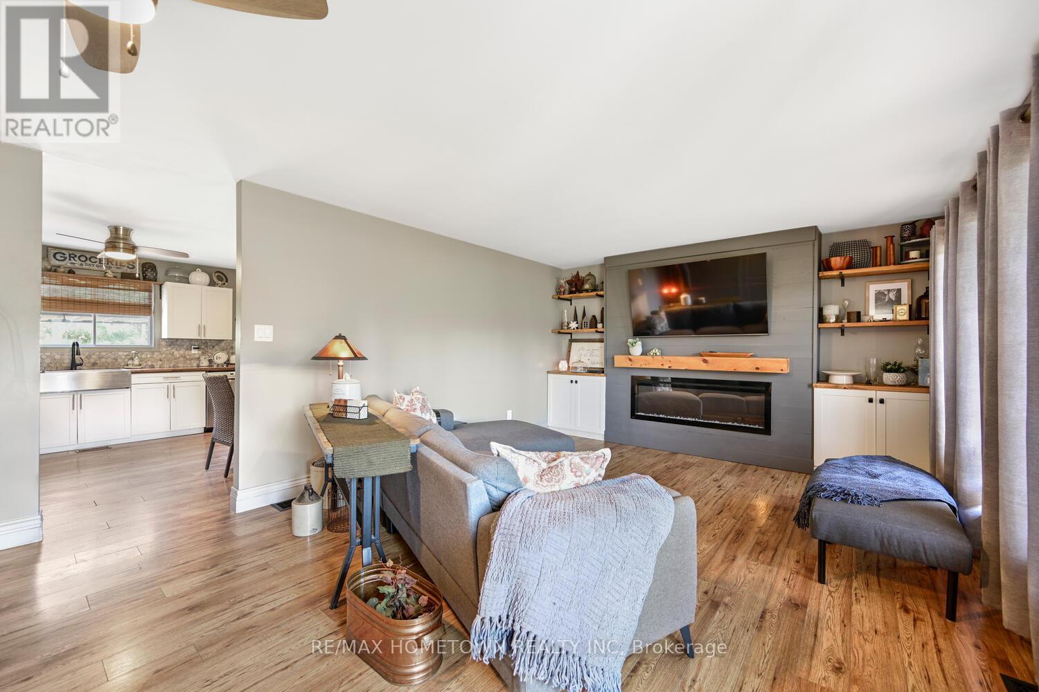 6244 Sixth Concession, Augusta, Ontario  K6V 5T2 - Photo 7 - X12351234