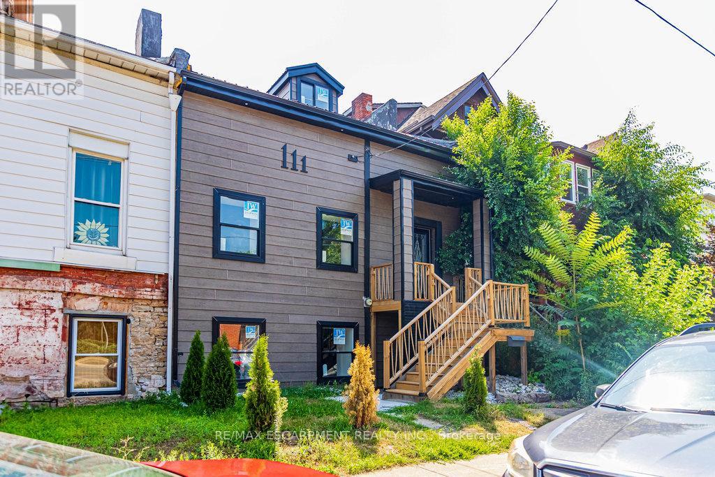 111 WELLINGTON STREET S, Hamilton, Ontario