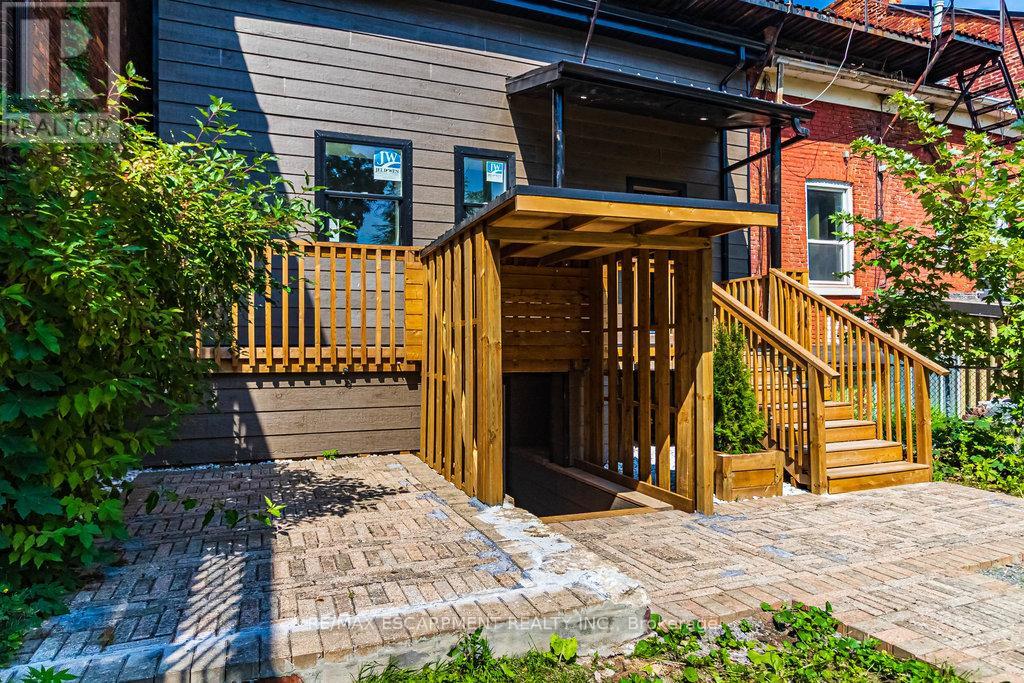 111 Wellington Street S, Hamilton, Ontario  L8N 2R3 - Photo 25 - X12351187