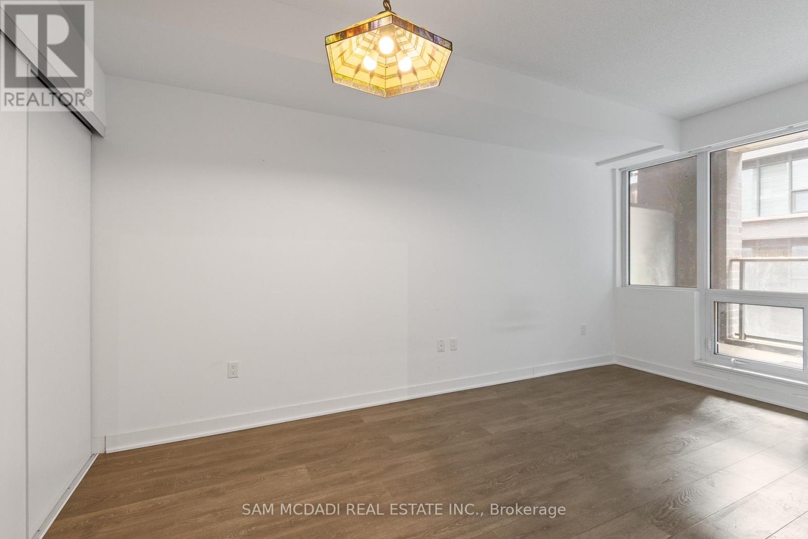 310 - 115 Blue Jays Way, Toronto, Ontario  M5V 0N4 - Photo 11 - C12351203