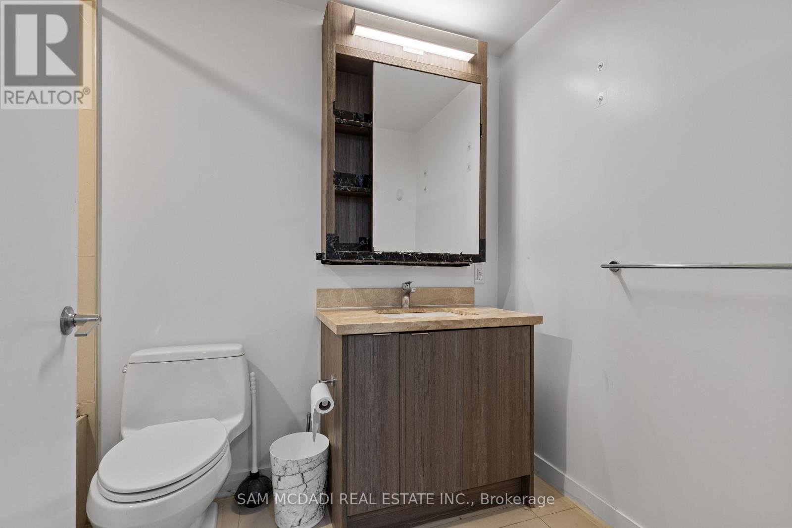 310 - 115 Blue Jays Way, Toronto, Ontario  M5V 0N4 - Photo 17 - C12351203