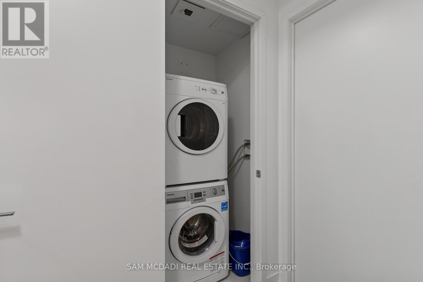 310 - 115 Blue Jays Way, Toronto, Ontario  M5V 0N4 - Photo 19 - C12351203
