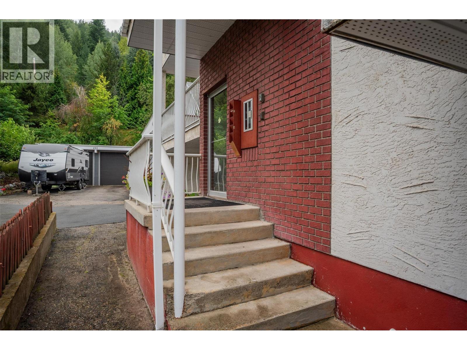 Property at 108 Colley Street image 2