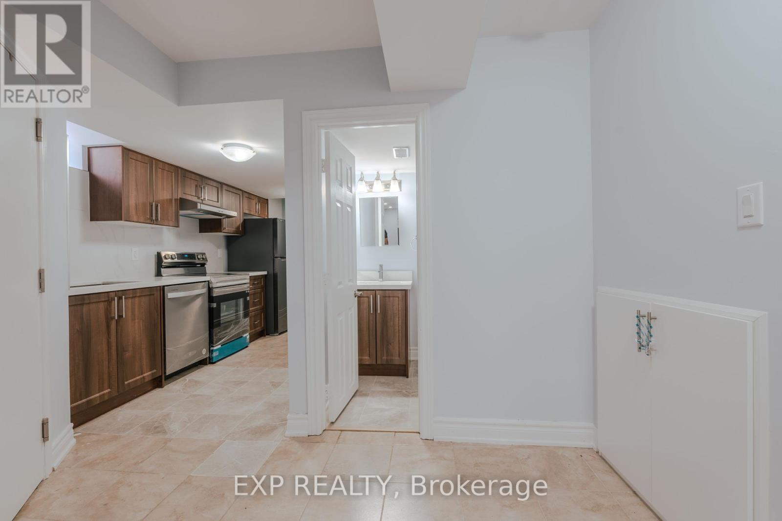 Bsmt - 244 Breton Avenue, Mississauga, Ontario  L4Z 4K3 - Photo 6 - W12351221