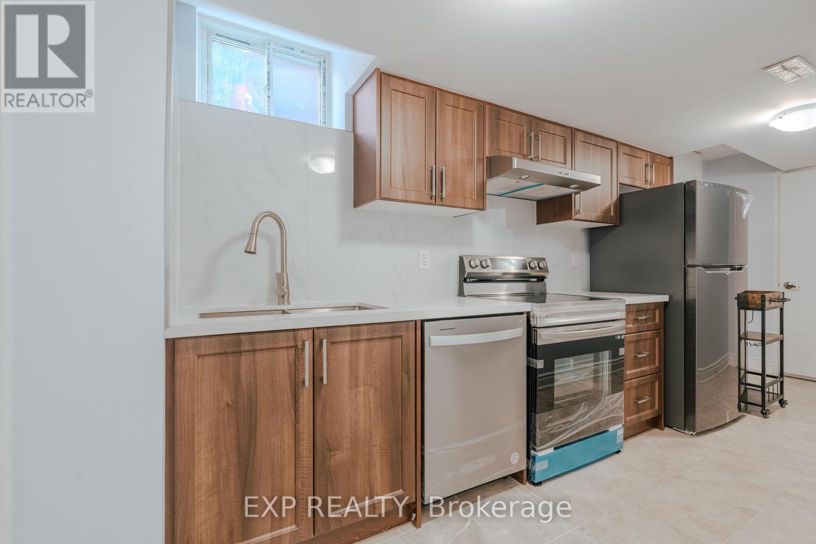 Bsmt - 244 Breton Avenue, Mississauga, Ontario  L4Z 4K3 - Photo 8 - W12351221