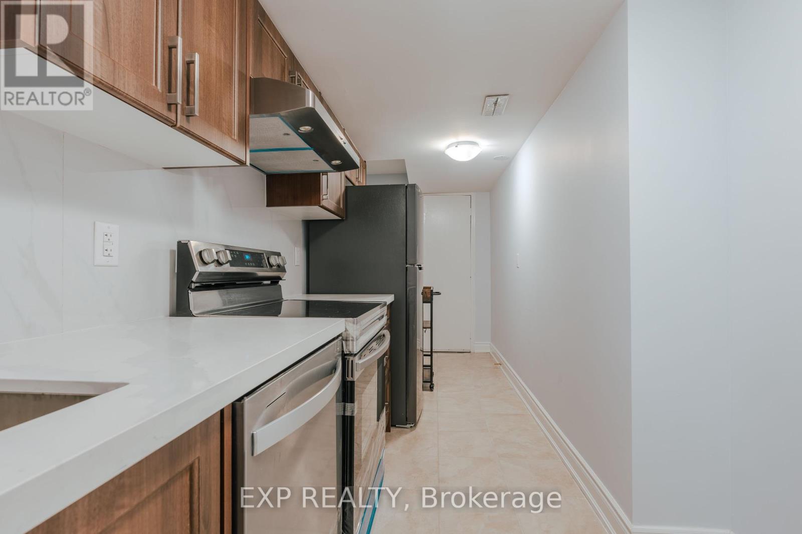 Bsmt - 244 Breton Avenue, Mississauga, Ontario  L4Z 4K3 - Photo 9 - W12351221
