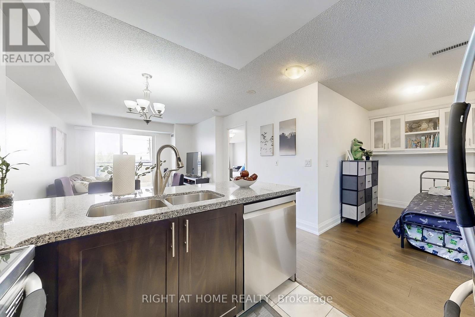 214 - 1070 Sheppard Avenue W, Toronto, Ontario  M3J 0G8 - Photo 15 - W12351232
