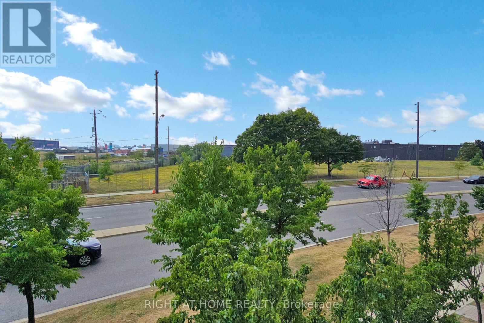 214 - 1070 Sheppard Avenue W, Toronto, Ontario  M3J 0G8 - Photo 31 - W12351232