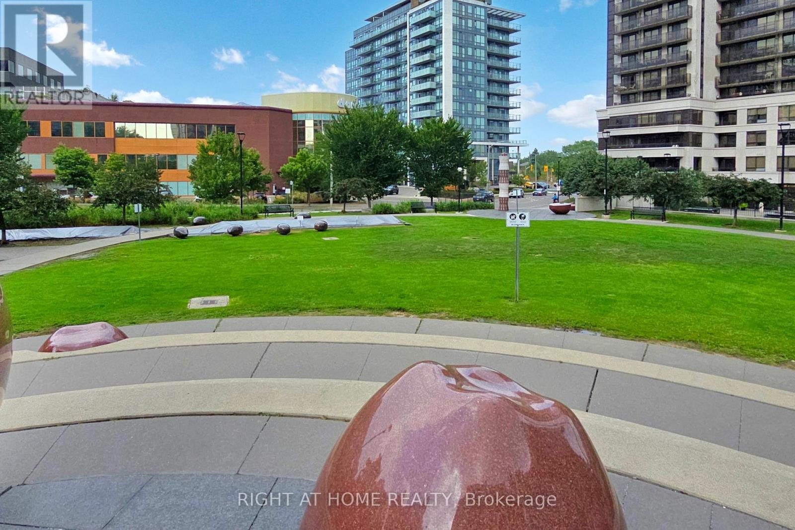 214 - 1070 Sheppard Avenue W, Toronto, Ontario  M3J 0G8 - Photo 4 - W12351232