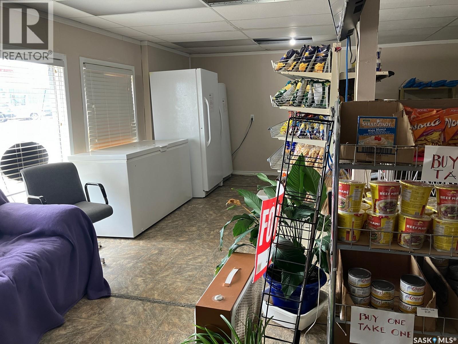 205 1st Avenue W, Nipawin, Saskatchewan  S0E 1E0 - Photo 4 - SK015868