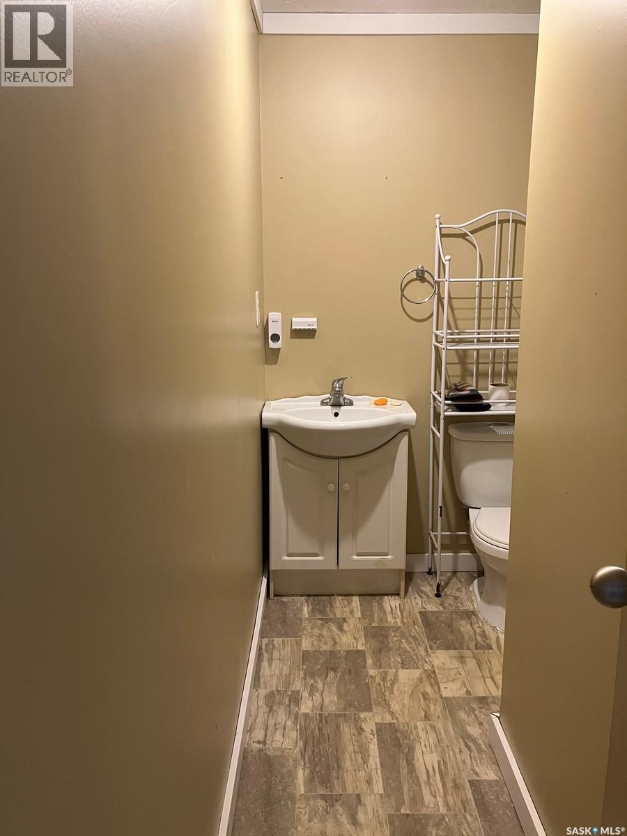 205 1st Avenue W, Nipawin, Saskatchewan  S0E 1E0 - Photo 21 - SK015868