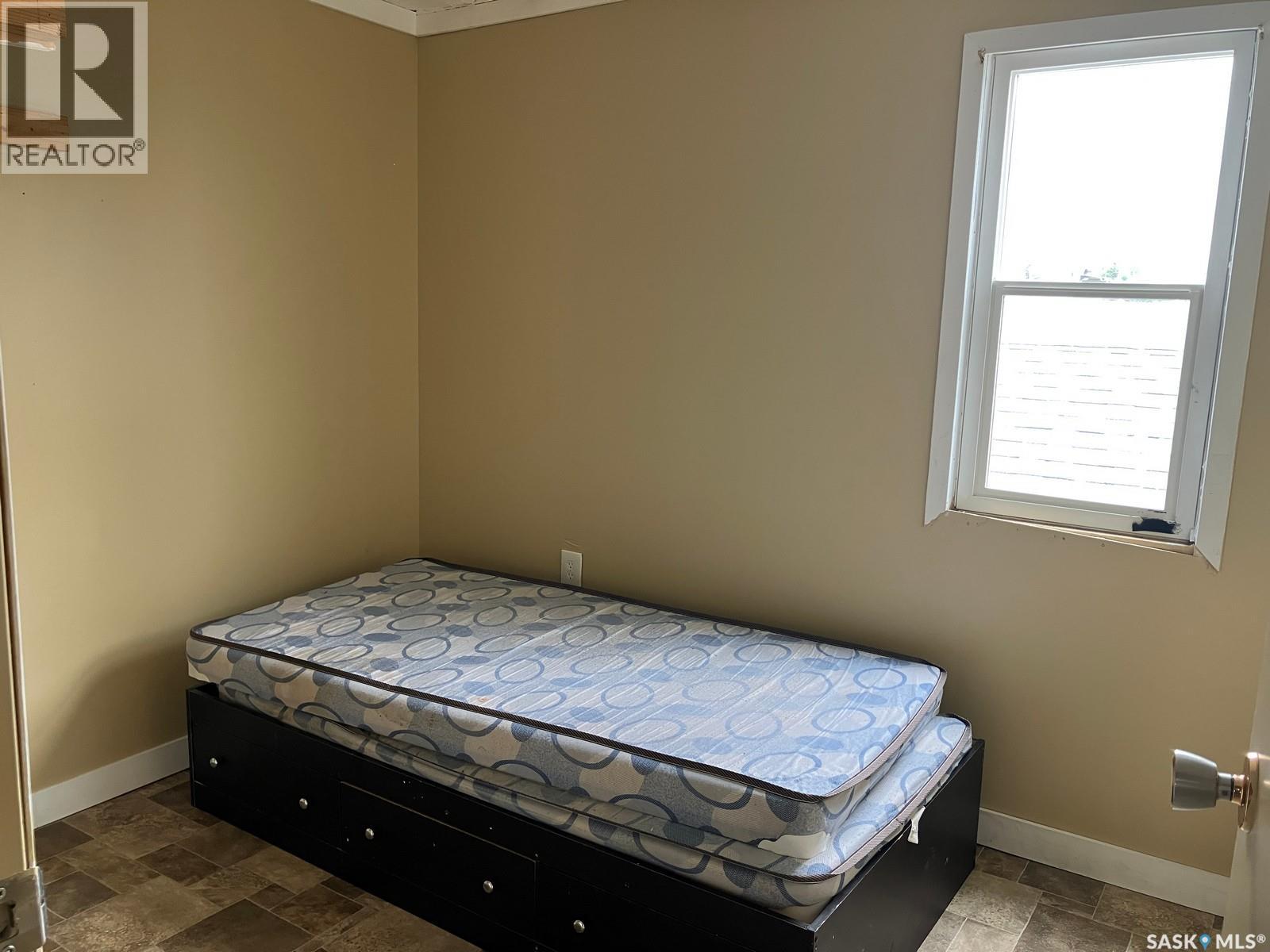 205 1st Avenue W, Nipawin, Saskatchewan  S0E 1E0 - Photo 27 - SK015868