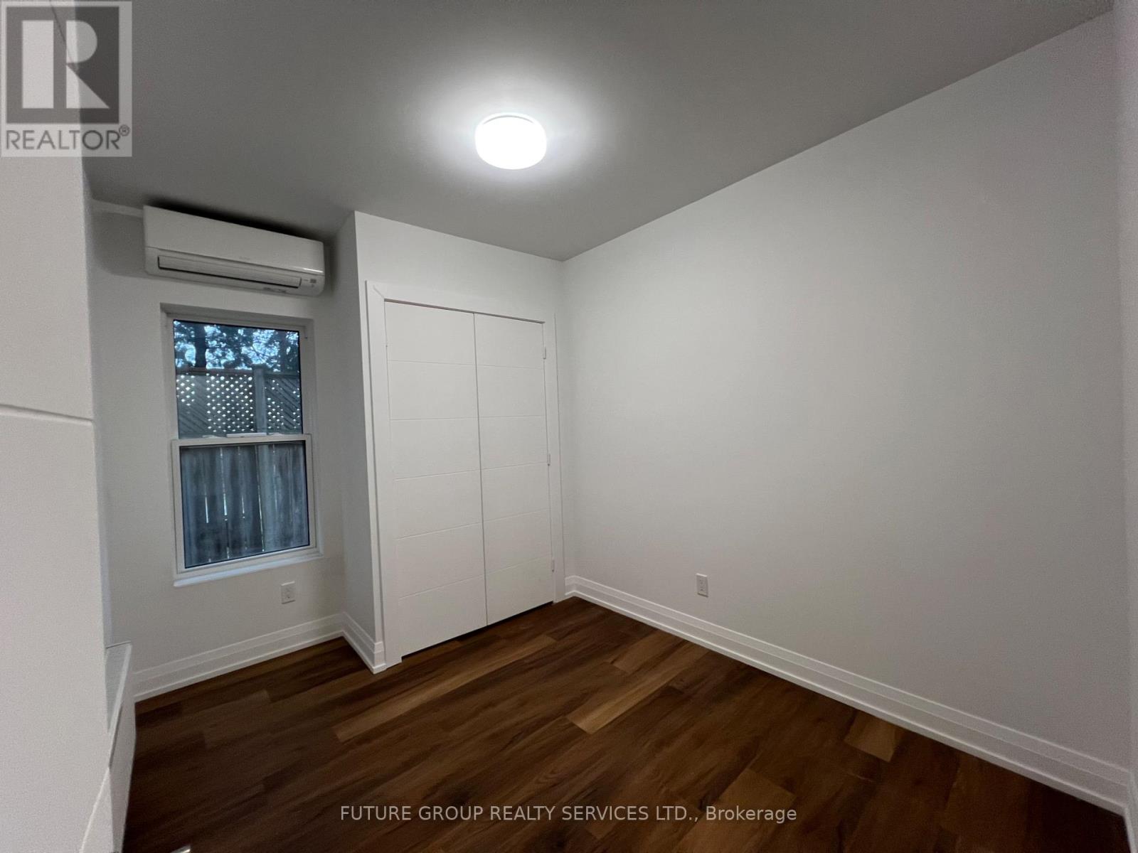 2 - 4876 Simcoe Street, Niagara Falls, Ontario  L2E 1V9 - Photo 6 - X12351279