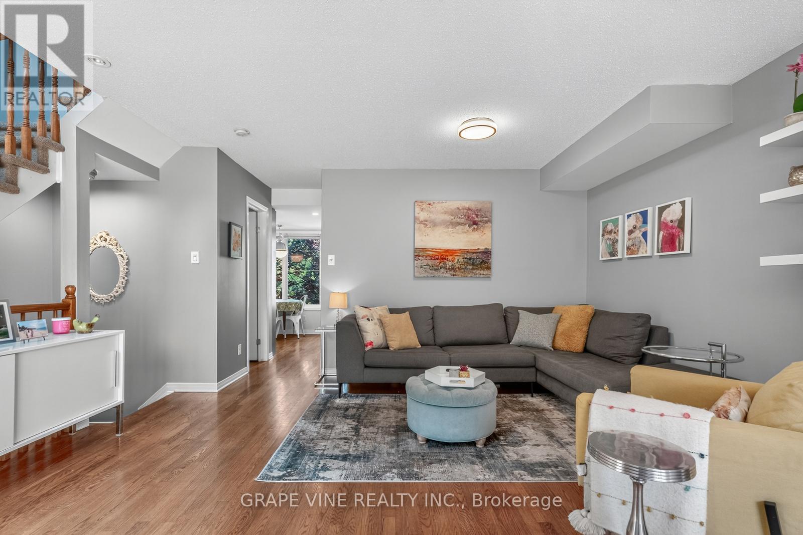 4 Radstock Private, Ottawa, Ontario  K1R 5J8 - Photo 31 - X12351325