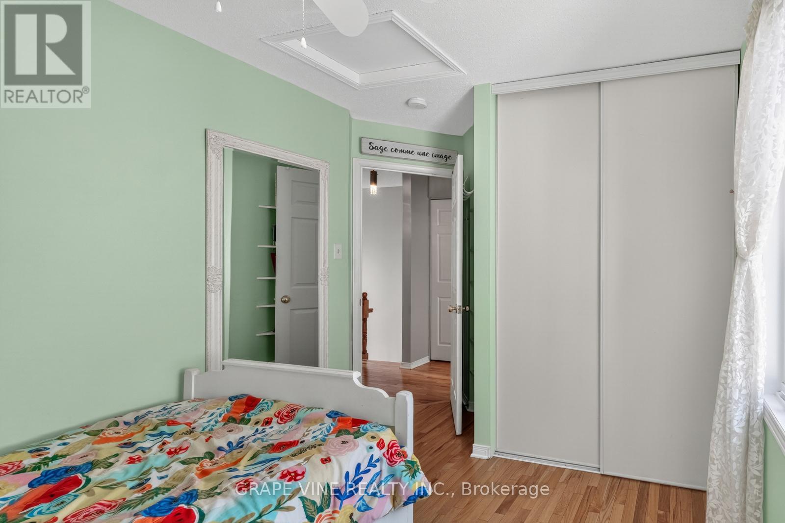 4 Radstock Private, Ottawa, Ontario  K1R 5J8 - Photo 42 - X12351325