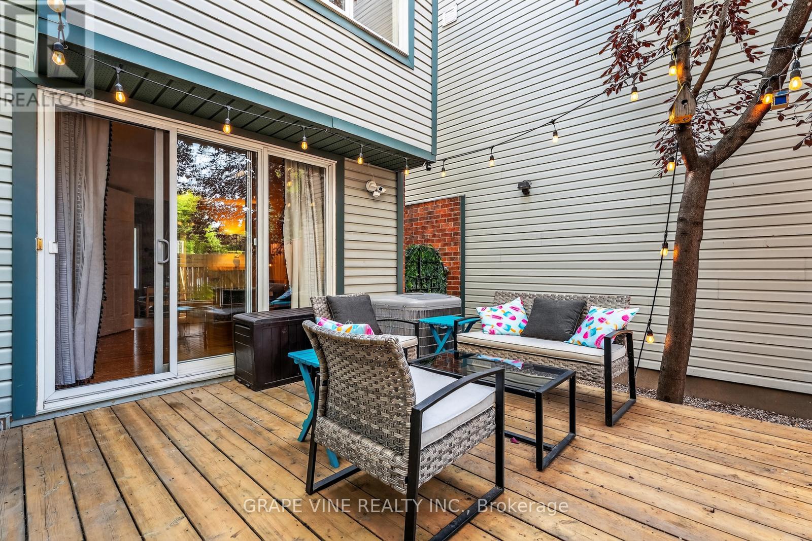4 Radstock Private, Ottawa, Ontario  K1R 5J8 - Photo 45 - X12351325