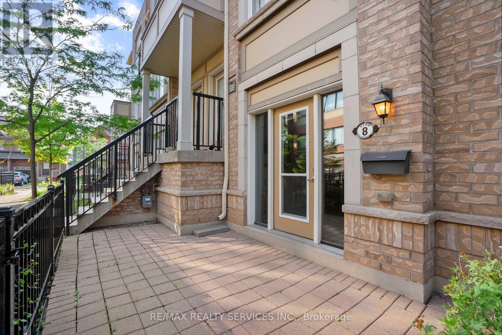 Property at 8 - 3100 BOXFORD CRESCENT image 4