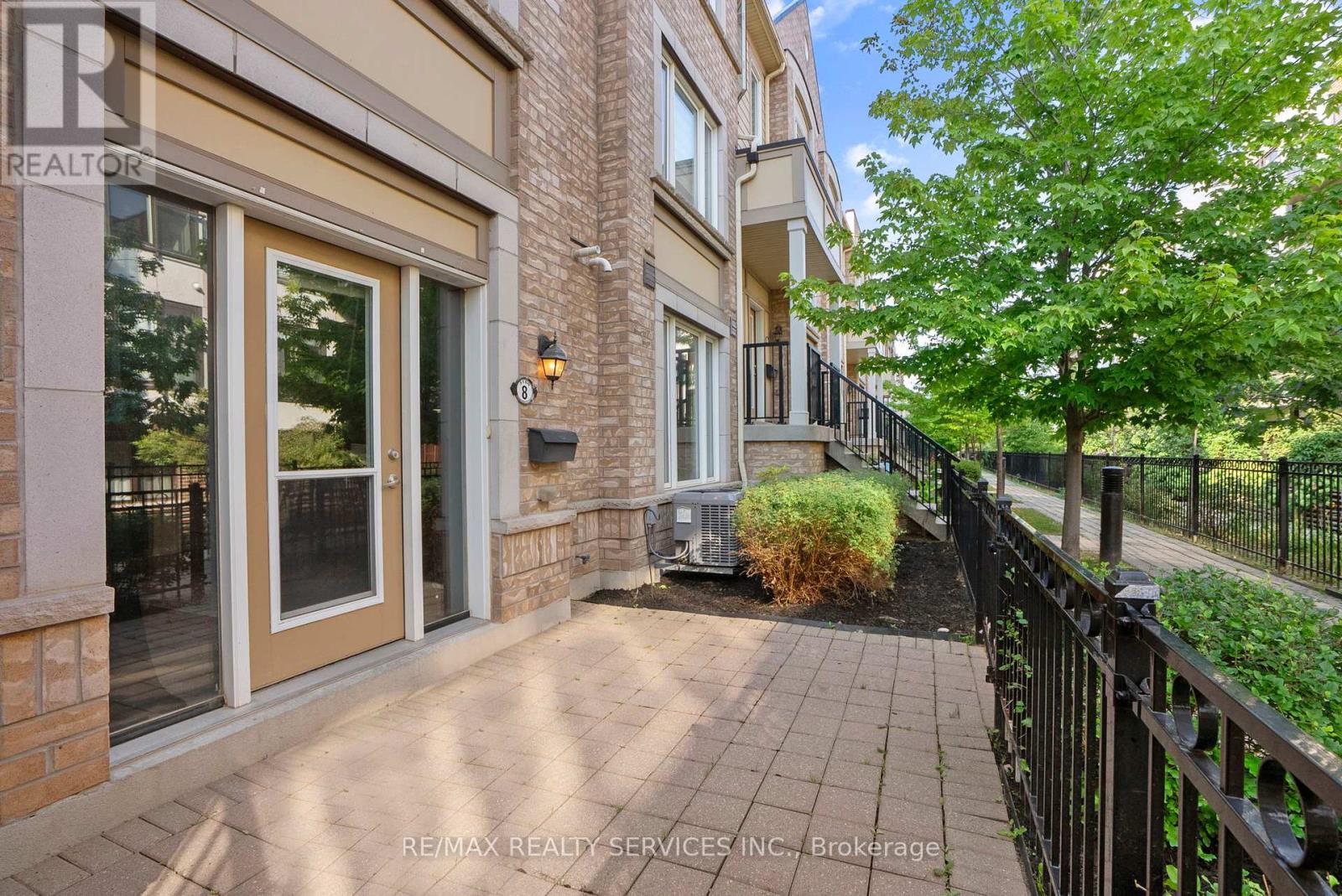 Property at 8 - 3100 BOXFORD CRESCENT image 5