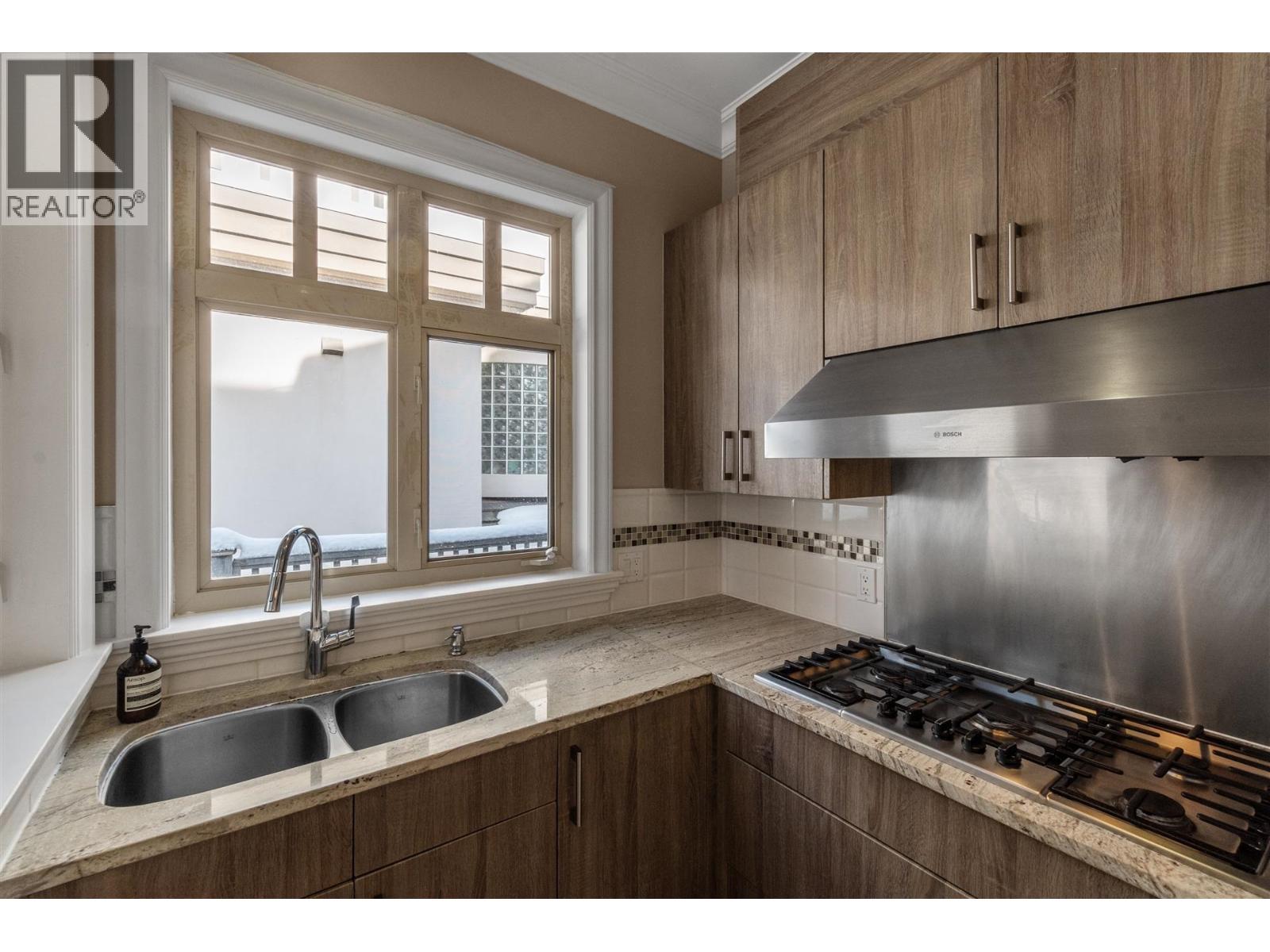 5809 Cartier Street, Vancouver, British Columbia  V6M 3A6 - Photo 8 - R3038132