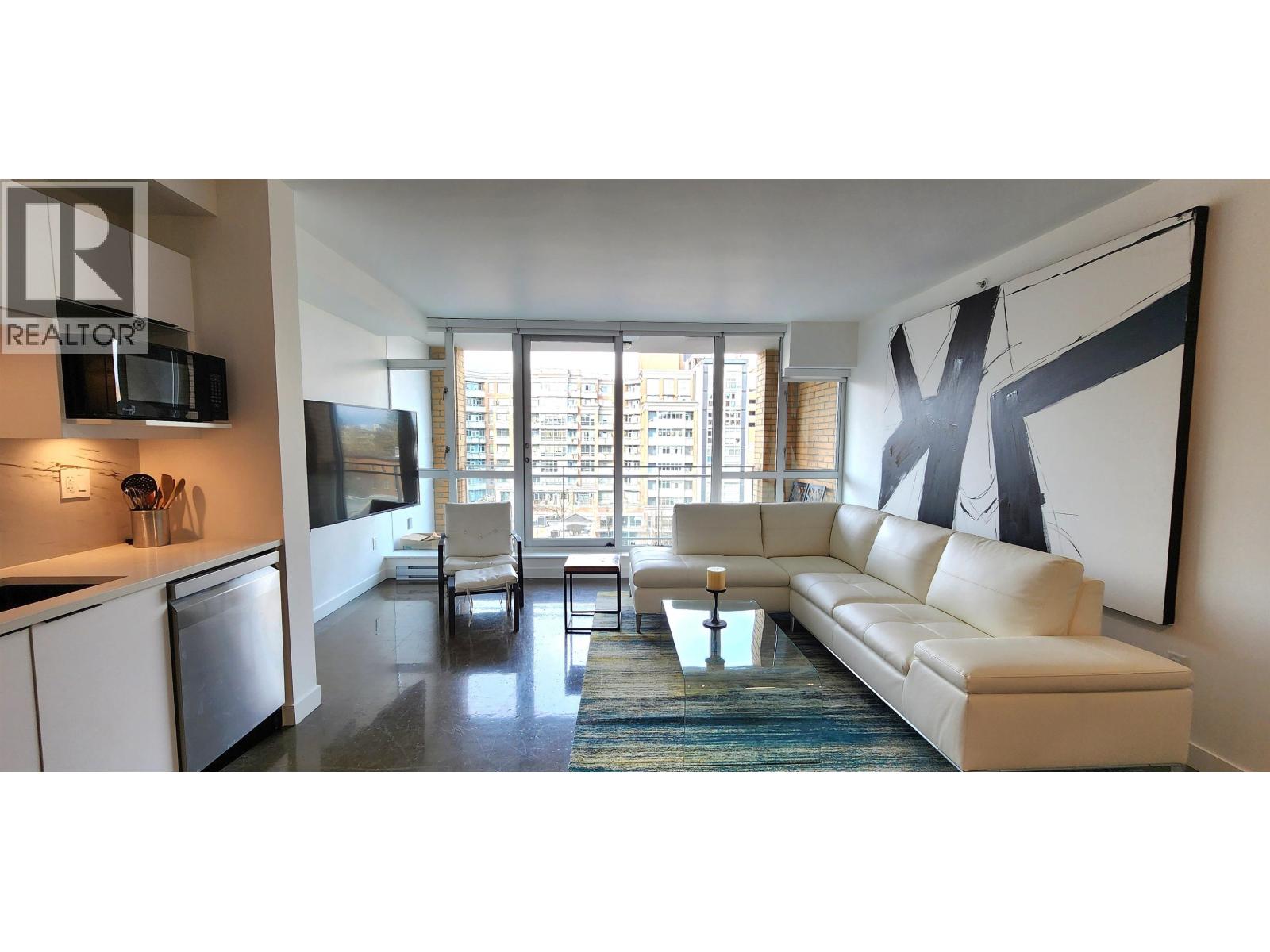 714 221 UNION STREET, Vancouver, British Columbia