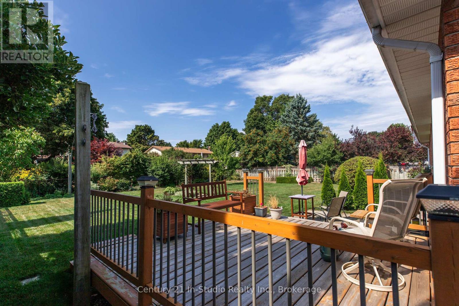 376 Parkwood Drive, Saugeen Shores, Ontario N0H 2C2 - Photo 10 - X12351345