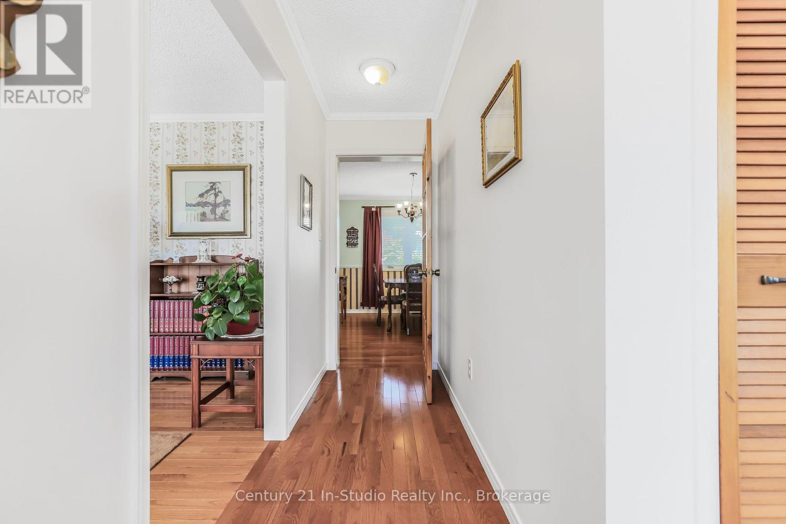 376 Parkwood Drive, Saugeen Shores, Ontario N0H 2C2 - Photo 23 - X12351345