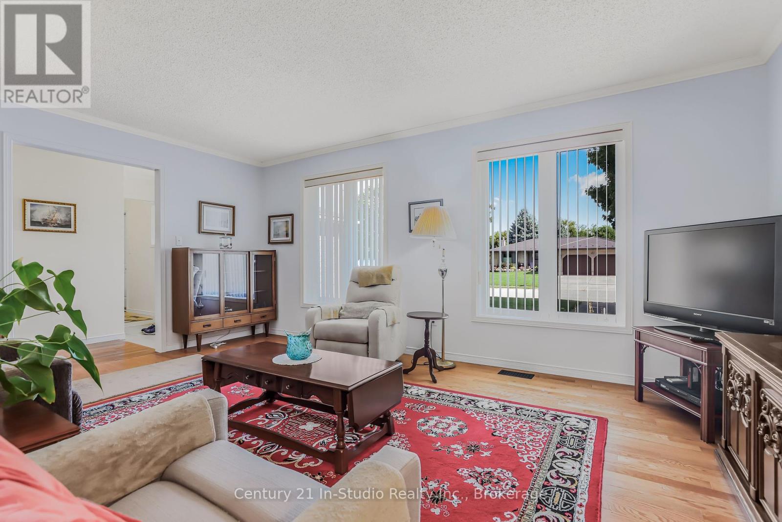 376 Parkwood Drive, Saugeen Shores, Ontario N0H 2C2 - Photo 26 - X12351345