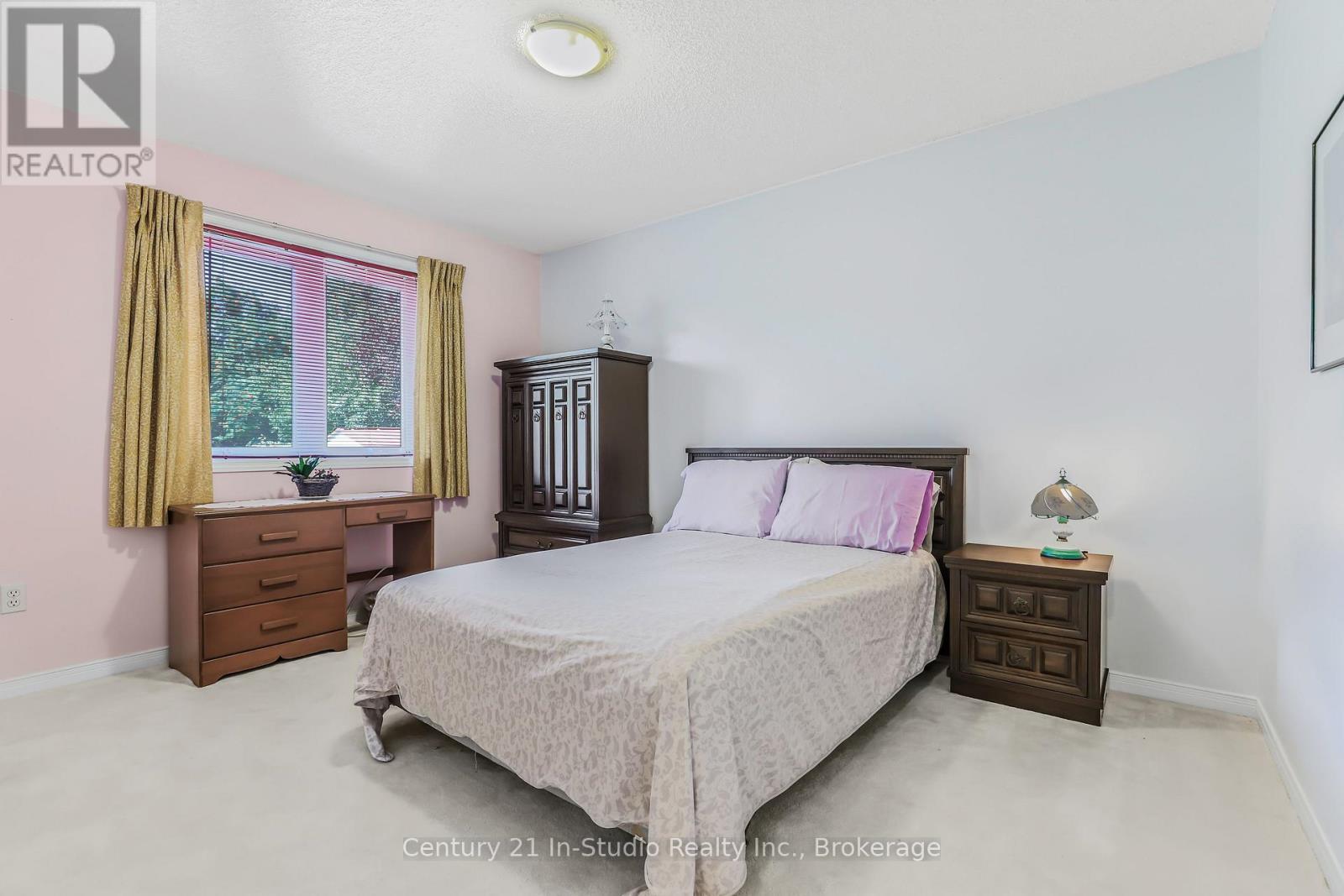 376 Parkwood Drive, Saugeen Shores, Ontario N0H 2C2 - Photo 34 - X12351345