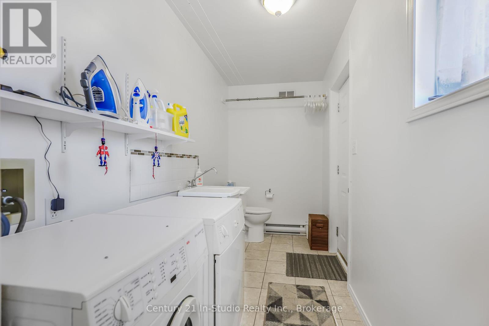 376 Parkwood Drive, Saugeen Shores, Ontario N0H 2C2 - Photo 40 - X12351345