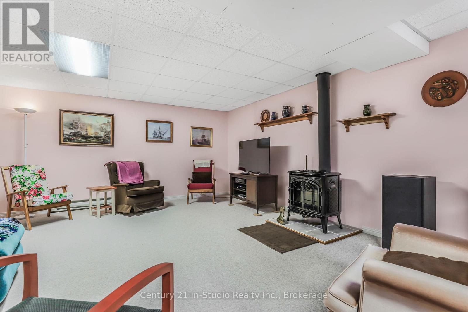 376 Parkwood Drive, Saugeen Shores, Ontario N0H 2C2 - Photo 43 - X12351345