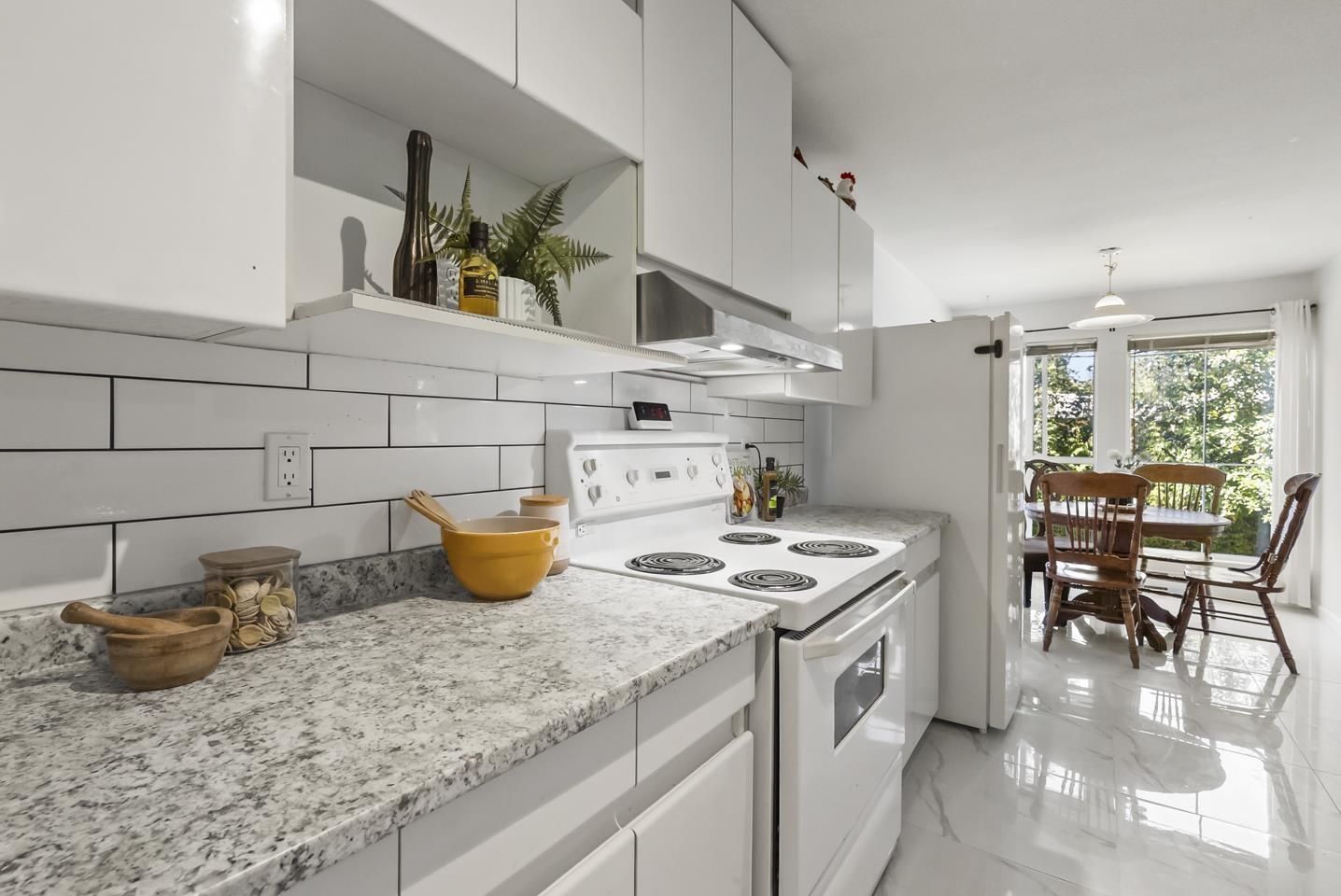 202 14980 101a Avenue, Surrey, British Columbia V3R 0T1 - Photo 16 - R3038093