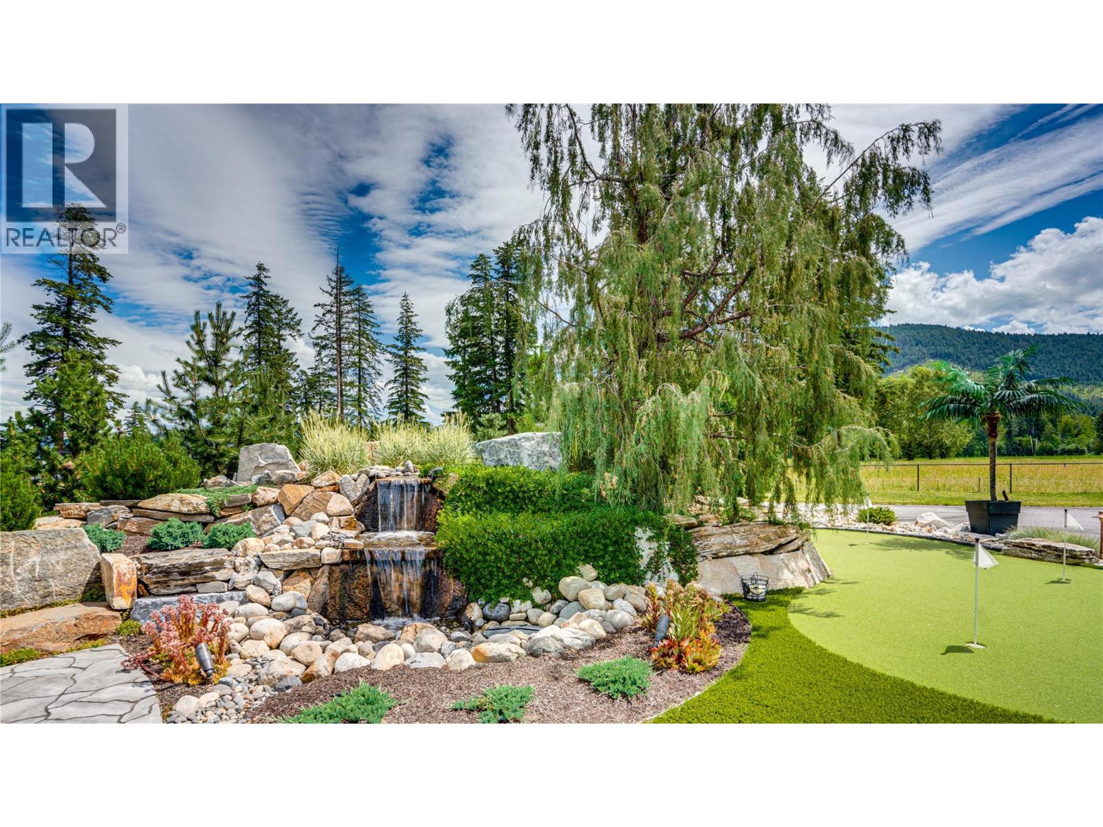 384 Kyro Road, Lumby, British Columbia  V0E 2G7 - Photo 4 - 10355023