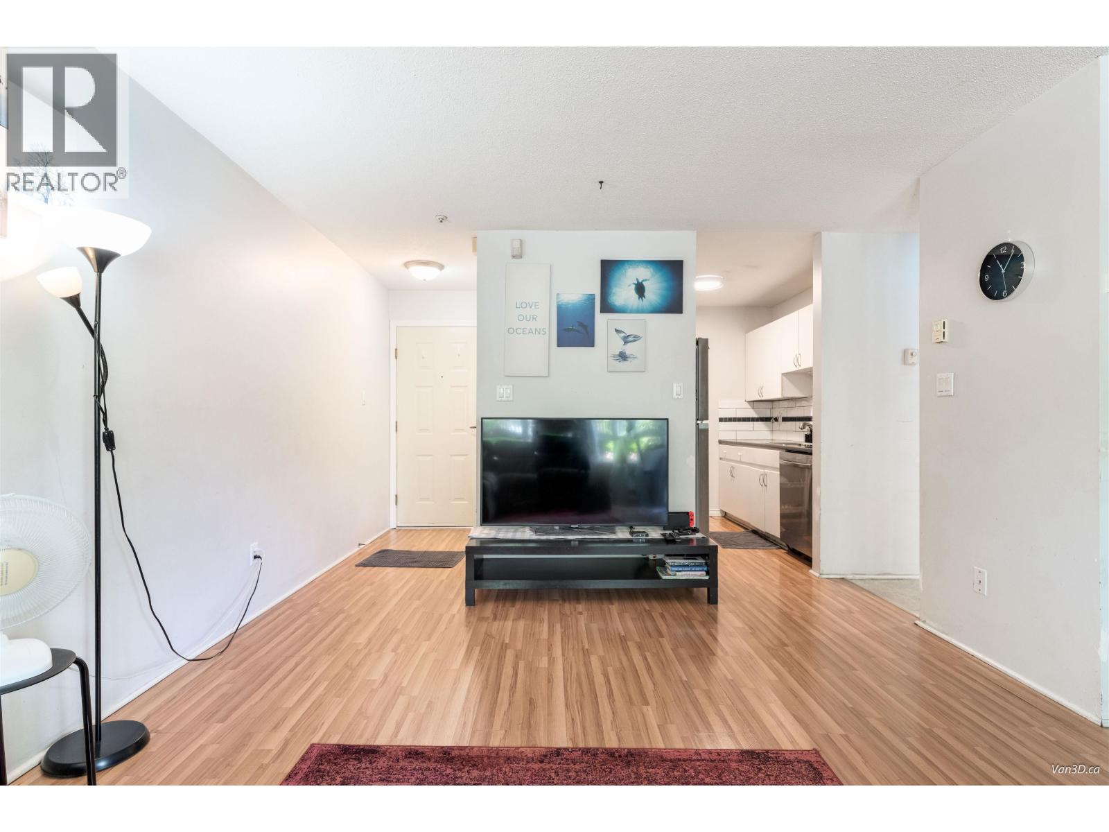 Property at 102 3480 YARDLEY AVENUE image 3