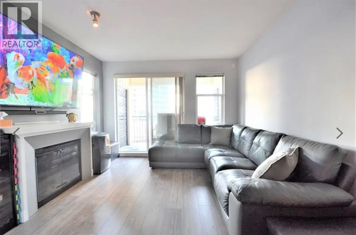 302 4868 Brentwood Drive, Burnaby, British Columbia  V5C 0C2 - Photo 4 - R3038041