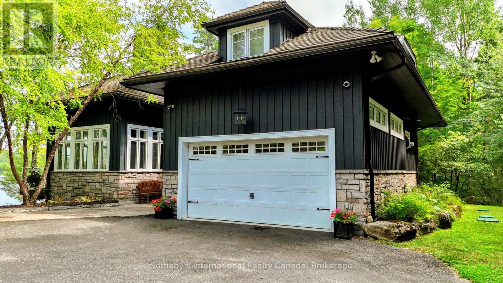 1037 Elgin House Road, Muskoka Lakes, Ontario P0B 1J0 - Photo 4 - X12351382