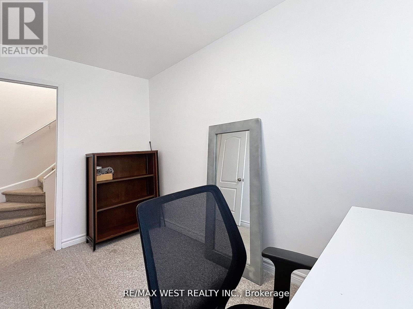 56 Forty First Street, Toronto, Ontario  M8W 3N6 - Photo 12 - W12351312
