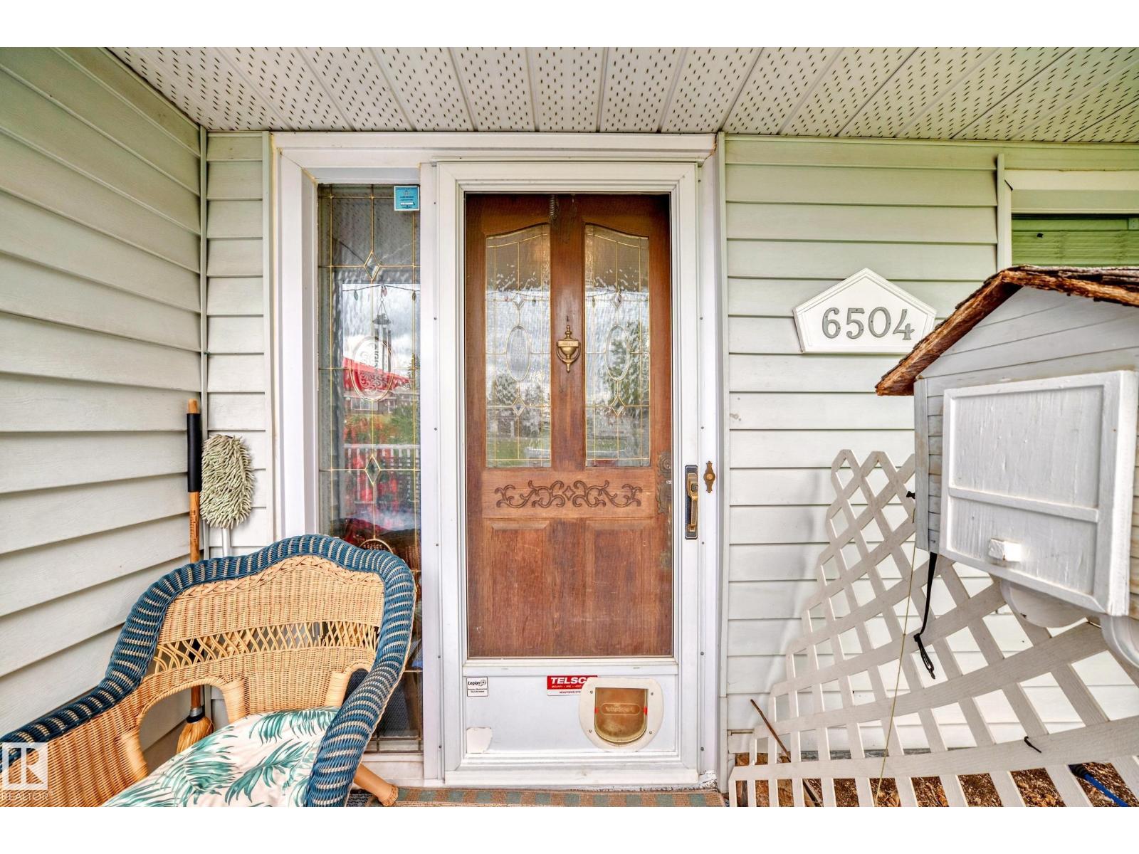 Property at 6504 109B AV NW NW image 2