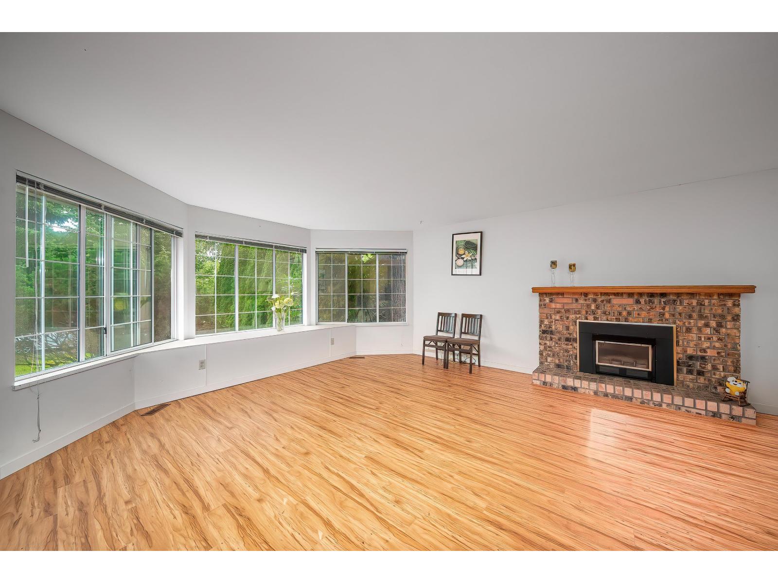 Property at 2085 153 STREET image 3